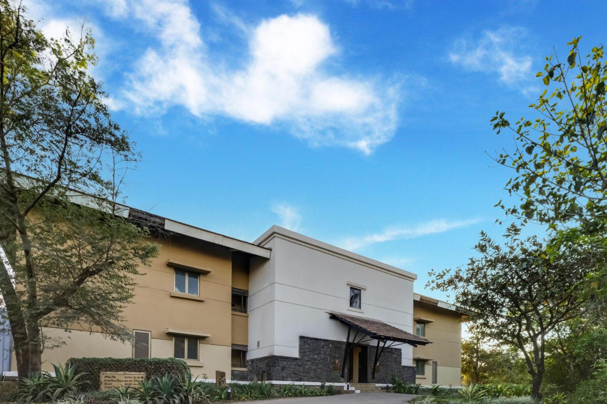 Club Mahindra Tungi, Lonavala Hotel Exterior photo